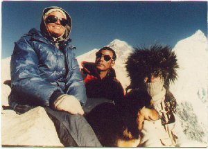 everest.jpg (19326 bytes)